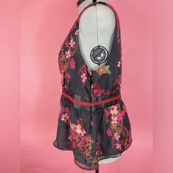 Lane Bryant Black Floral Sleeveless V-Neck Lace Sheer Lined Size 20 - Picture 2 of 8